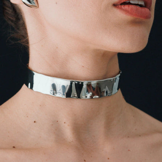 The Futura Collar Choker