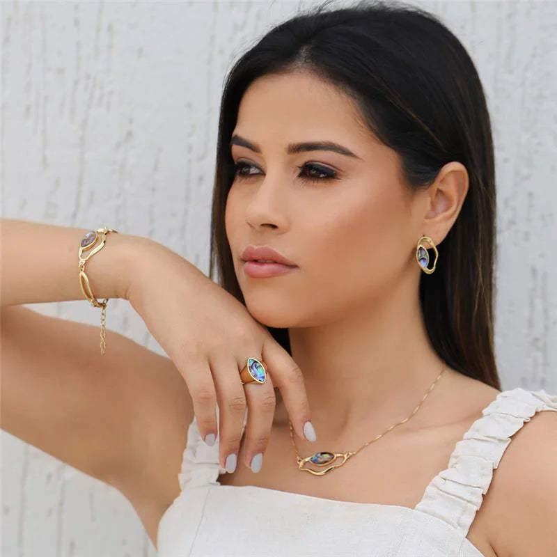 The Mysterious Abalon Set