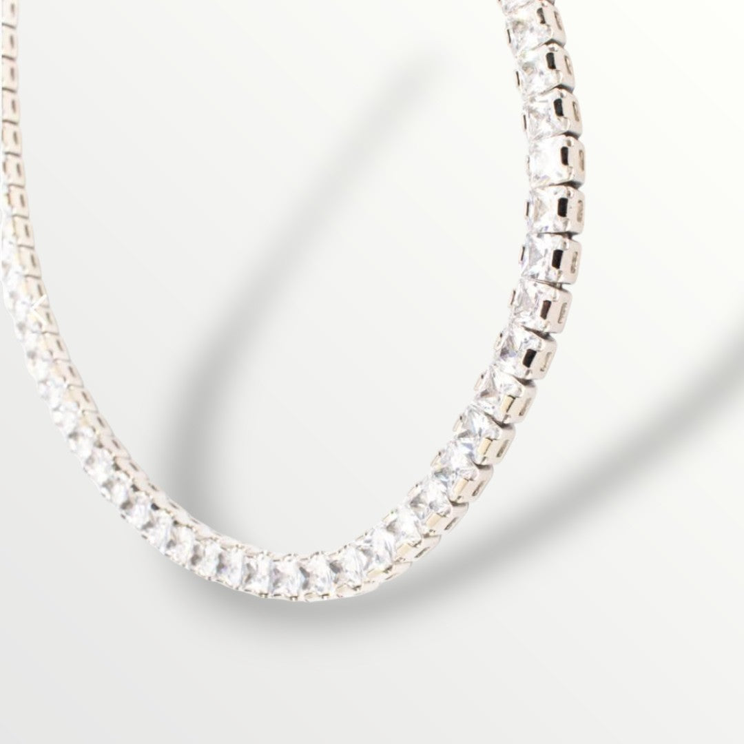 The Riviera Glow Choker