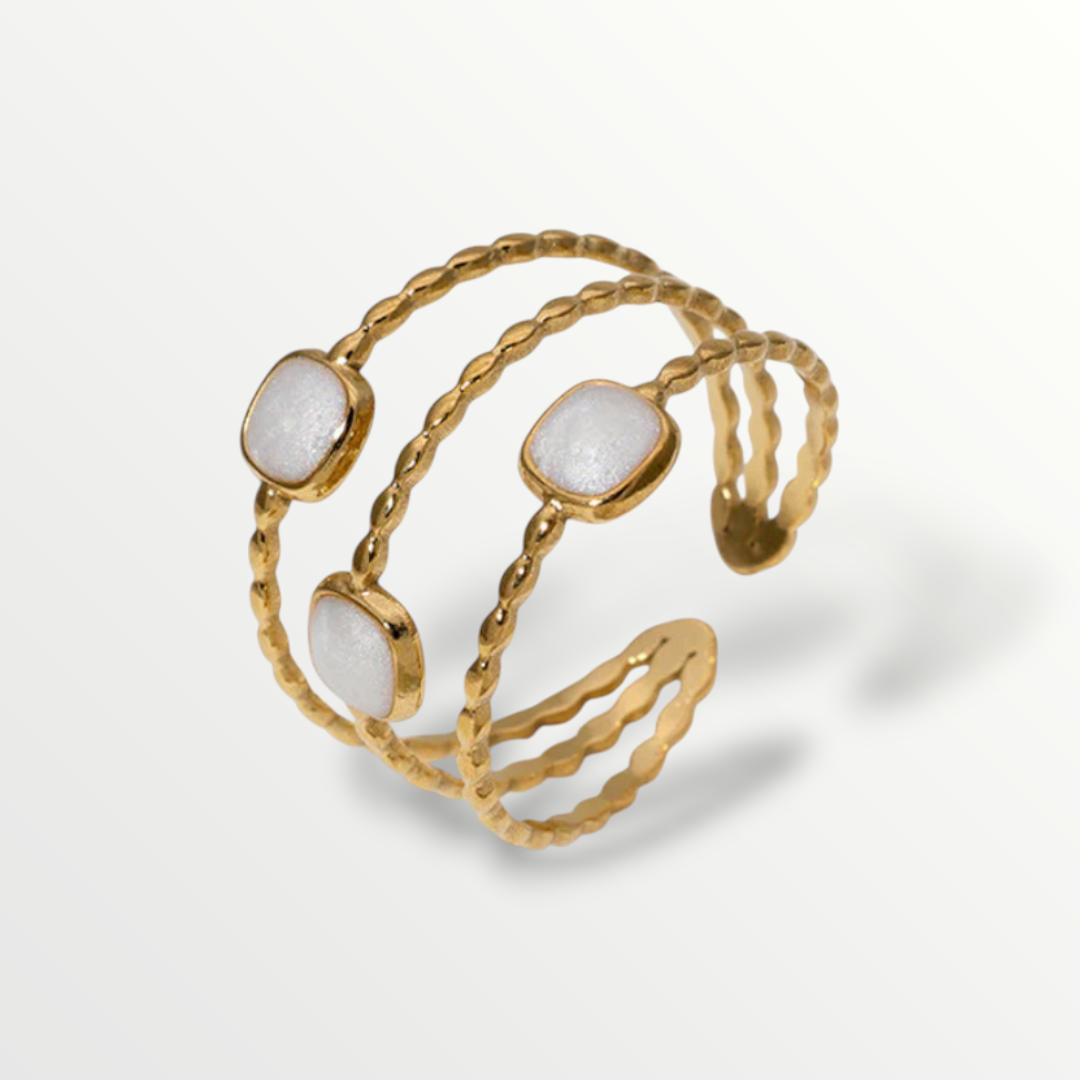 The Aureline Twist Ring