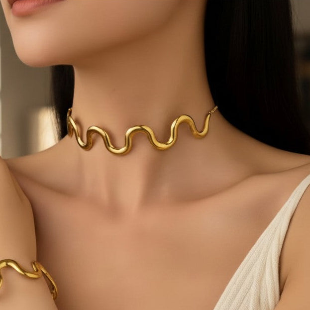 The Serpentine Choker