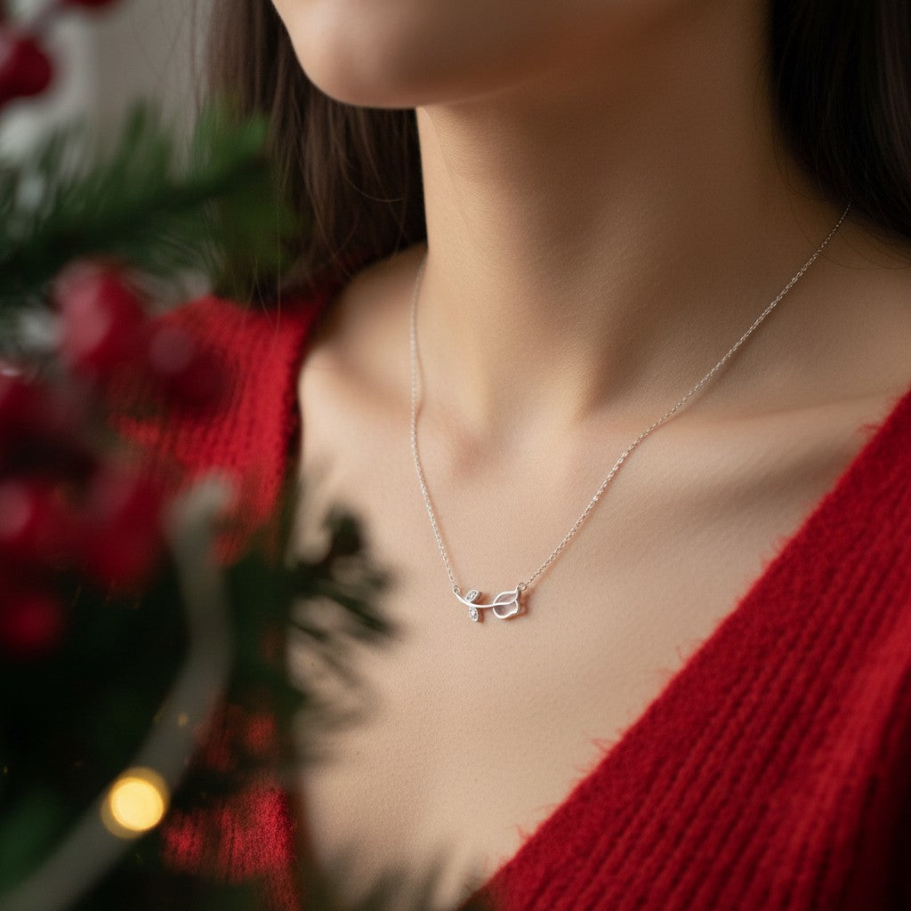 The Snow-Kissed Bud Necklace